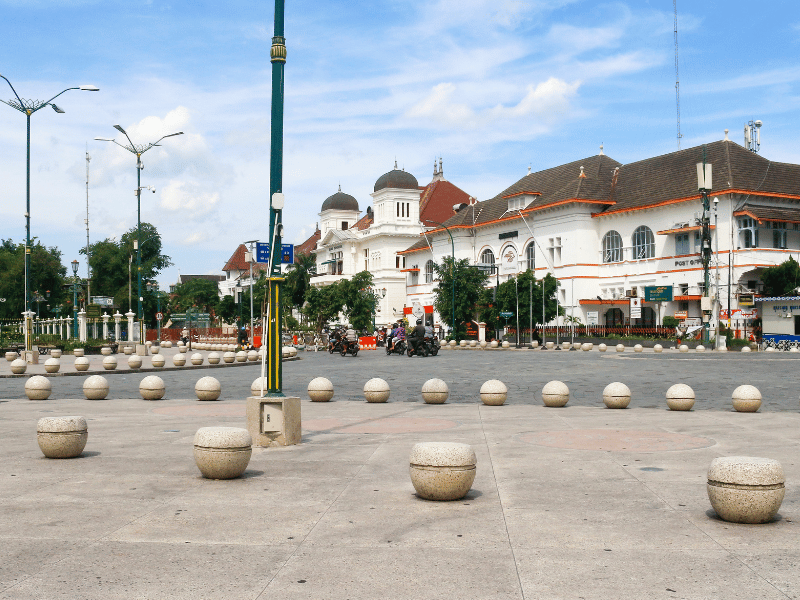 Liburan Nyaman dengan Sewa Mobil Jogja dan Sopir Berpengalaman
